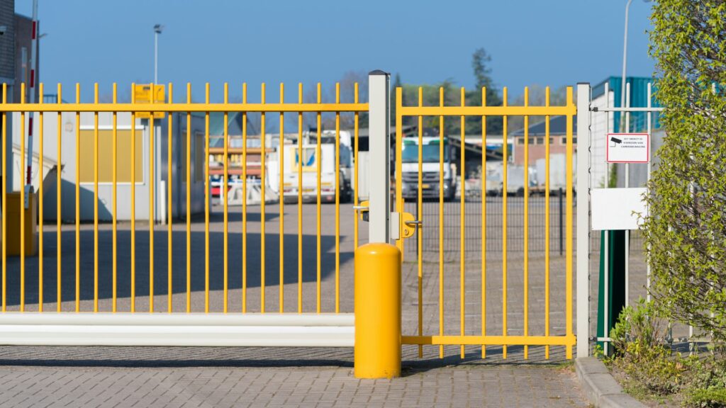 Custom Metal Gates for Business Facilities 3